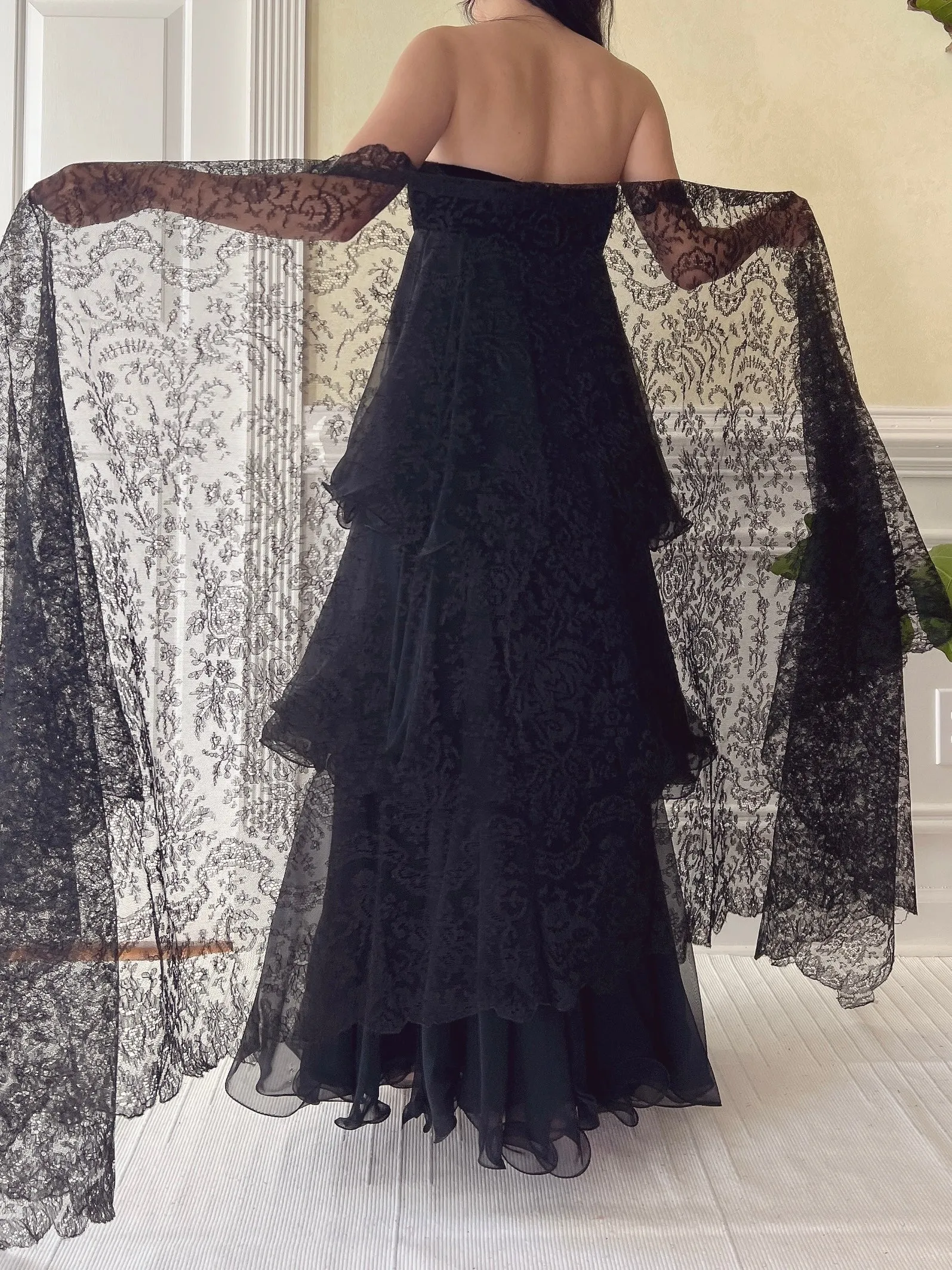 Vintage Silk Lace Scarf - OSFM
