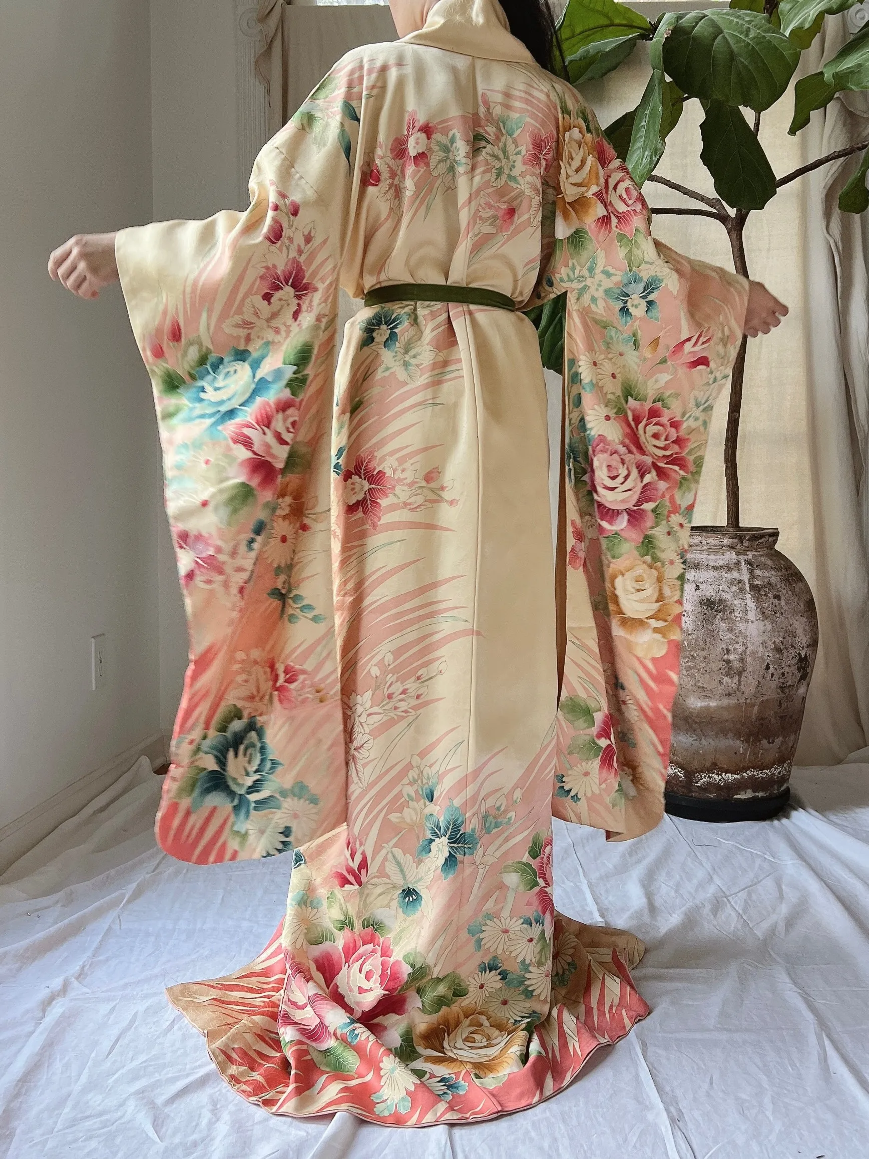 Vintage Silk Painted Rose Kimono - OSFM